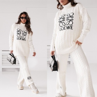 NEW SWETERKOWY KOMPLET LOEWE