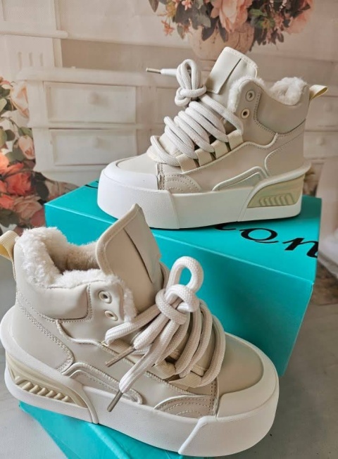 NEW <3 SNEAKERSY OCIEPLANE <3 LIMITED COLLECTION