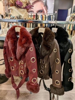 NEW UNIKATOWA KURTKA EKO gold ring Z FUTERKIEM