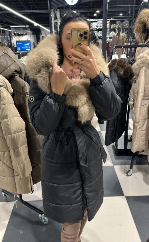 UNIKATOWY PLASZCZ OBSZERNE FUTERKO