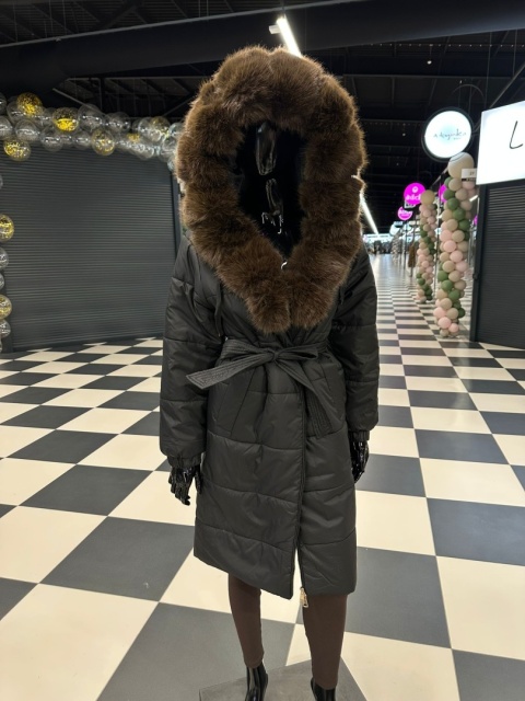 UNIKATOWY PLASZCZ OBSZERNE FUTERKO