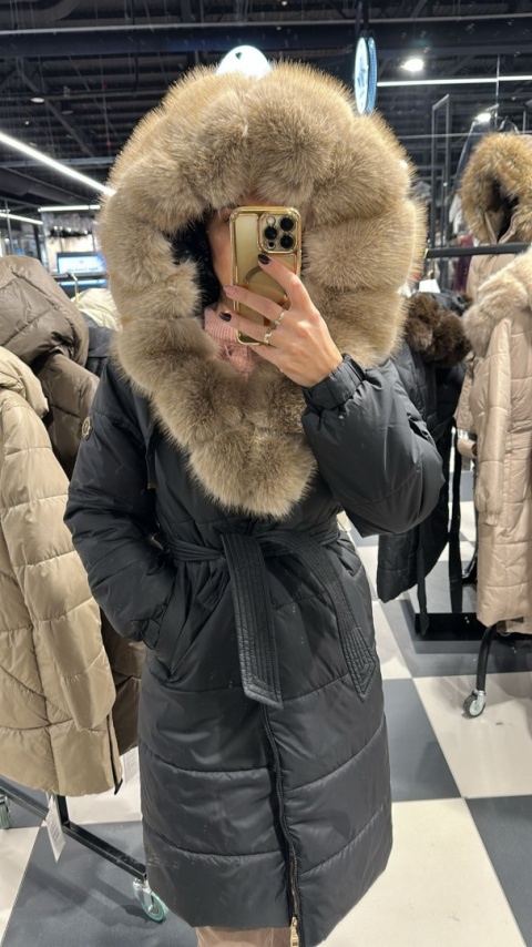 UNIKATOWY PLASZCZ OBSZERNE FUTERKO