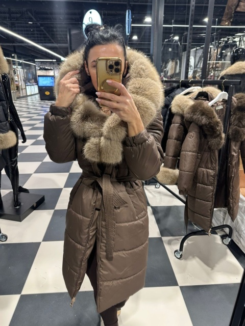 UNIKATOWY PLASZCZ OBSZERNE FUTERKO