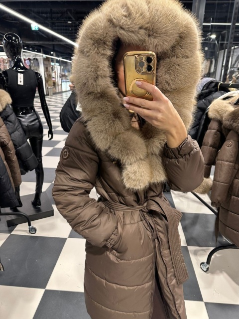 UNIKATOWY PLASZCZ OBSZERNE FUTERKO