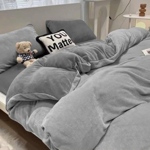 Welurowa posciel 4 czesciowa LUXURY