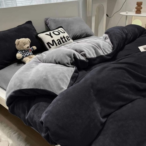 Welurowa posciel 4 czesciowa LUXURY