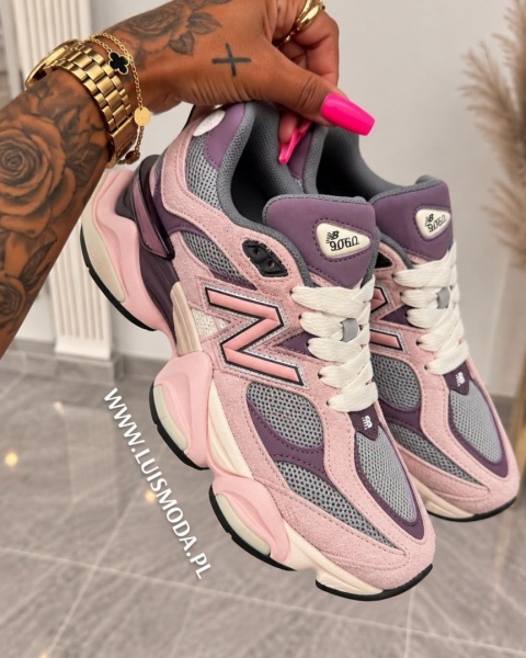 MUST HAVE BUTY PREMIUM SKÓRA LIMITED COLLECTION