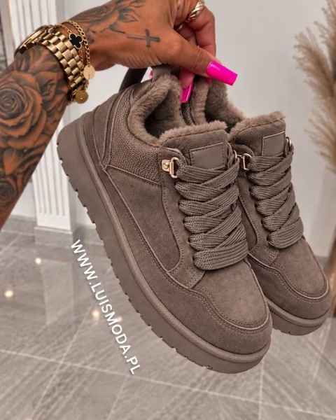 NEW <3 SNEAKERSY OCIEPLANE <3 LIMITED COLLECTION