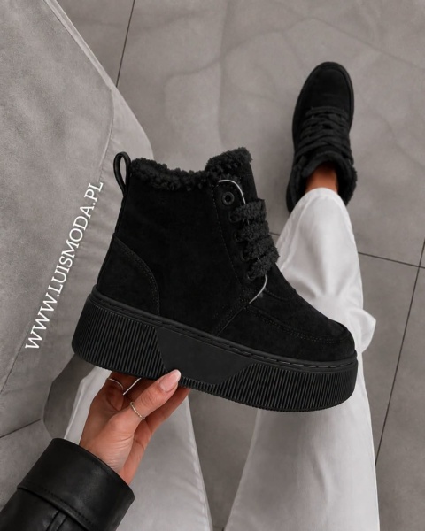 Unikatowe buty futerko